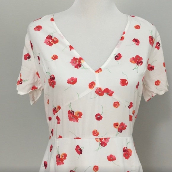 GAP Poppy Print Dress - Size 8 (runs smaller) - Picture 3 of 6